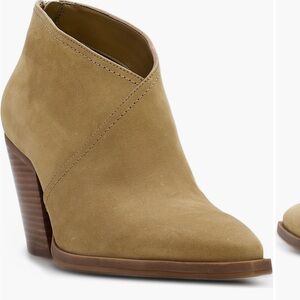 Vince Camuto women’s grishell pointed toe bootie